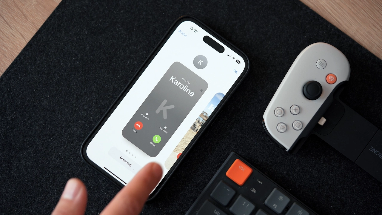 samsung-galaxy-s23-ultra-vs-iphone-14-pro